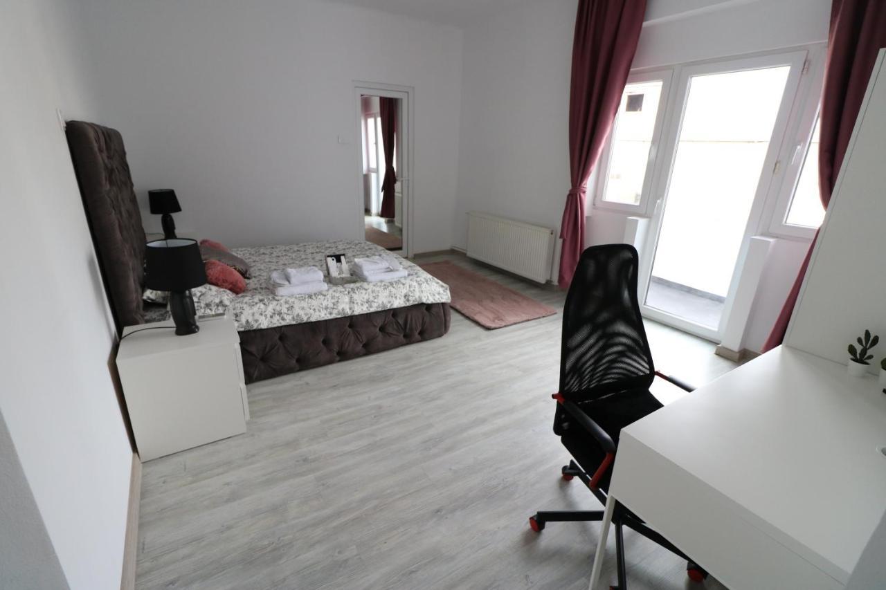 Athenee Palace Apartment - Panoramic View Terrace & Balcony - Free Minibar Βουκουρέστι Εξωτερικό φωτογραφία
