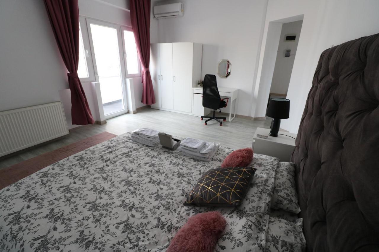 Athenee Palace Apartment - Panoramic View Terrace & Balcony - Free Minibar Βουκουρέστι Εξωτερικό φωτογραφία